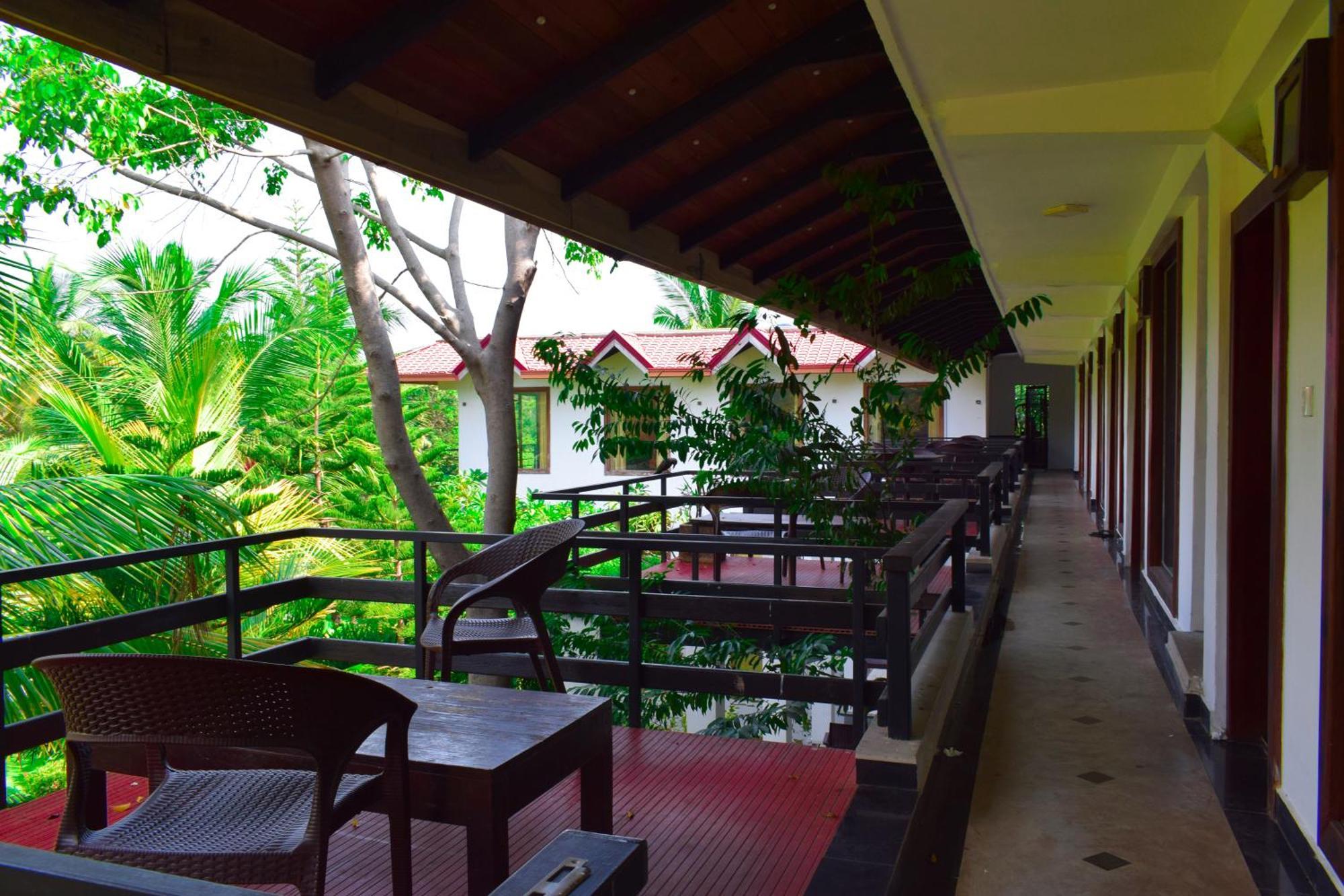 Hotel Green Garden Trincomalee Exterior foto